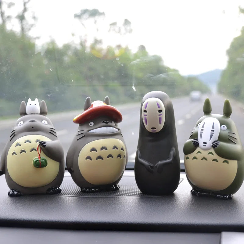 Bonequinhos Totoro Decorativo Balancinho – Edição Ghibli (15cm)
