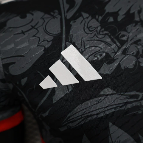 Camisa Japão 2025/2026 "Rei dos Piratas" | Edição Limitada Monkey D. Luffy