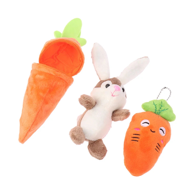 Chaveiro Coelhinho na Cenoura de Pelúcia