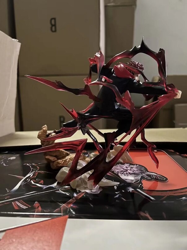 Boneco Yuji, Punho Divergente