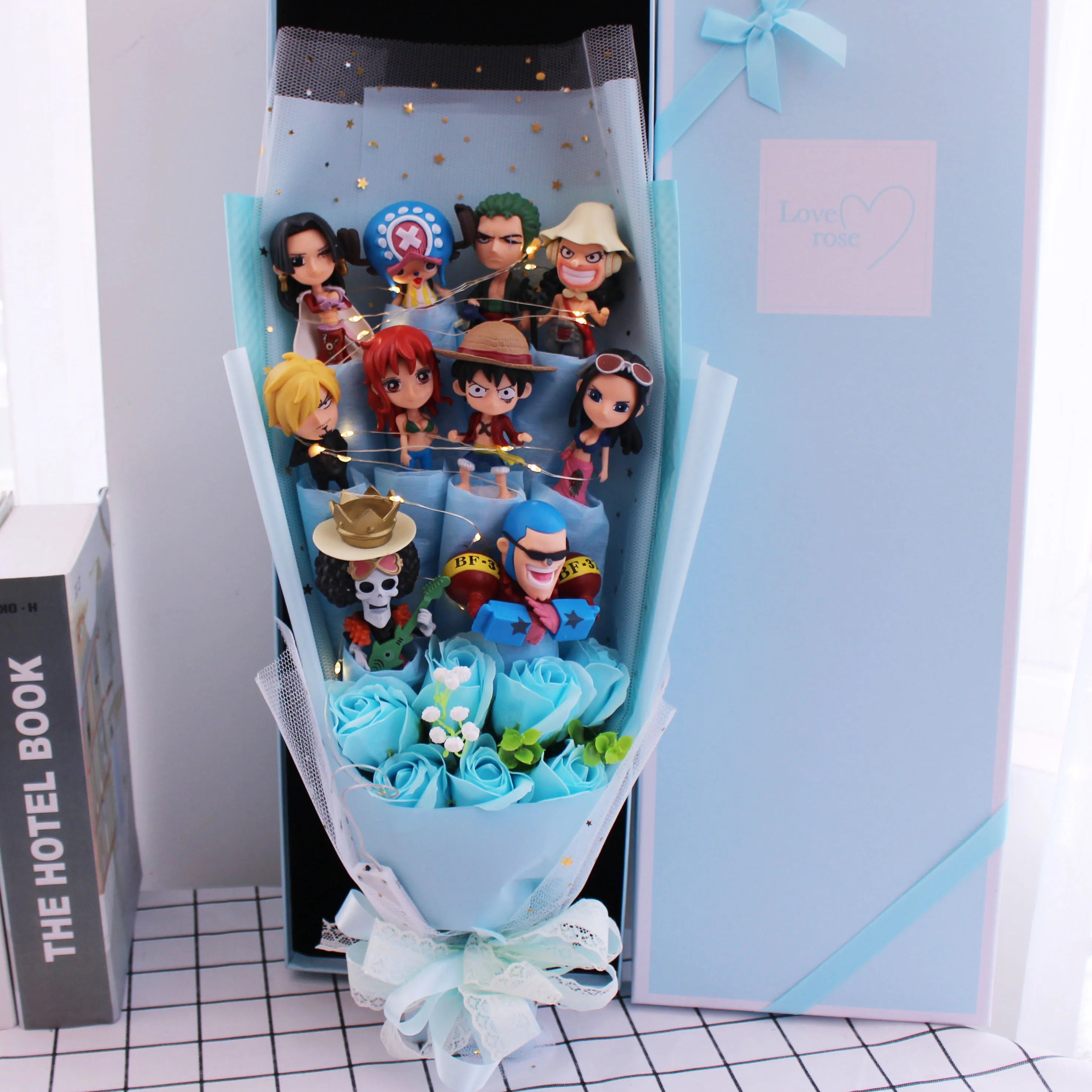 Buquê One Piece com 10 Mini Figuras, Tripulação do Chapéu de Palha
