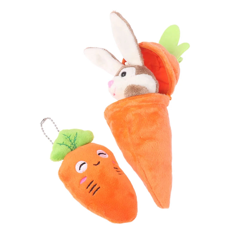 Chaveiro Coelhinho na Cenoura de Pelúcia