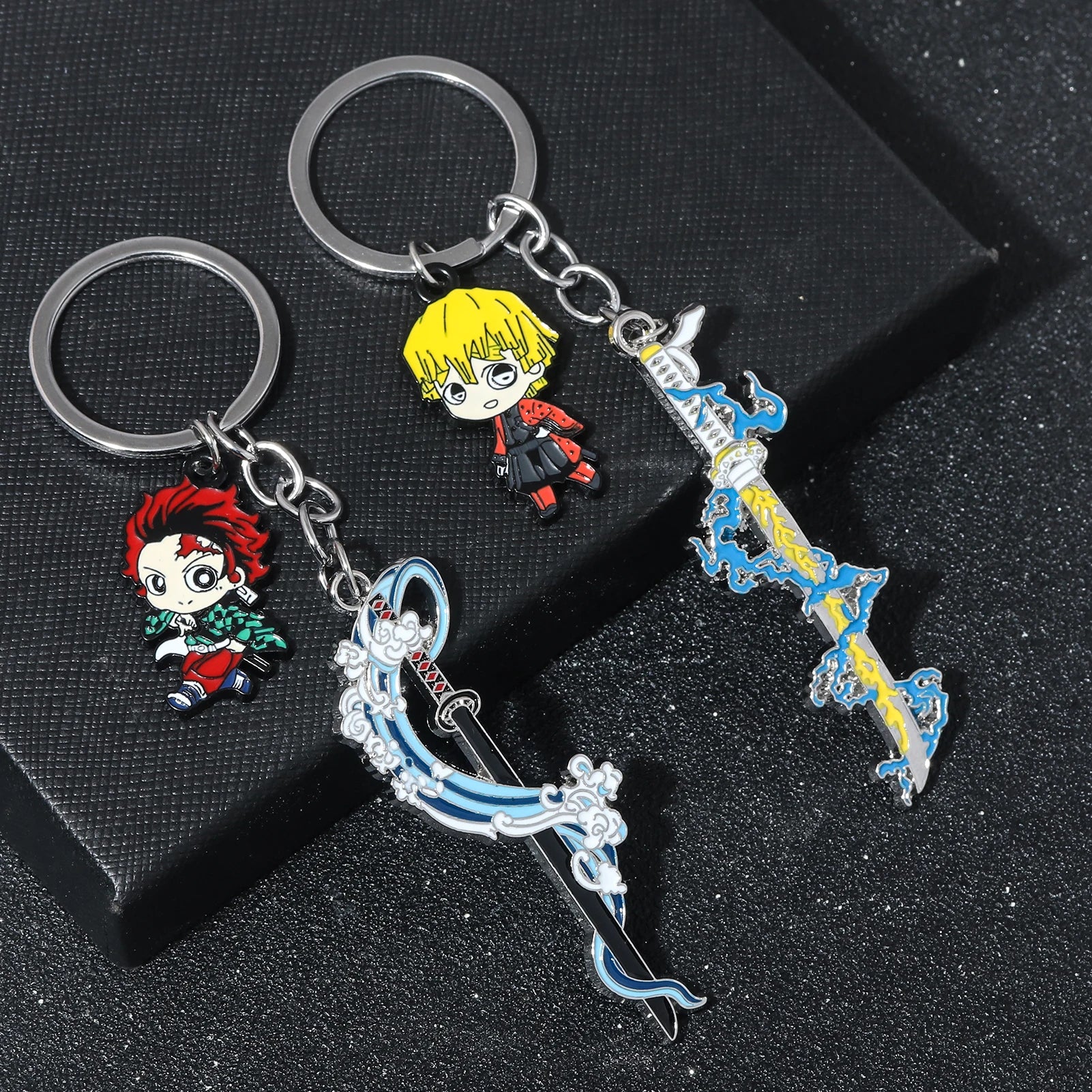 Chaveiro Espada + Personagem Demon Slayer