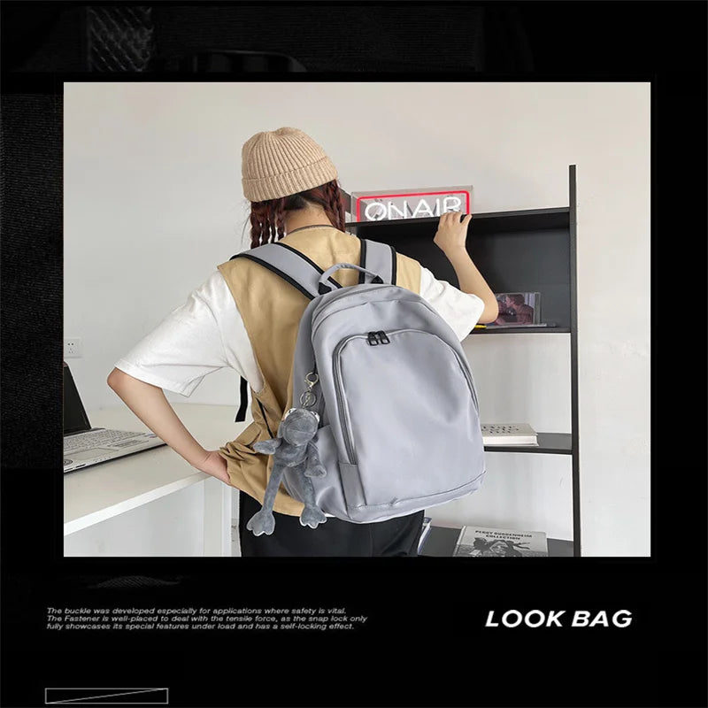 Mochila Frieren: Aventura Fofa