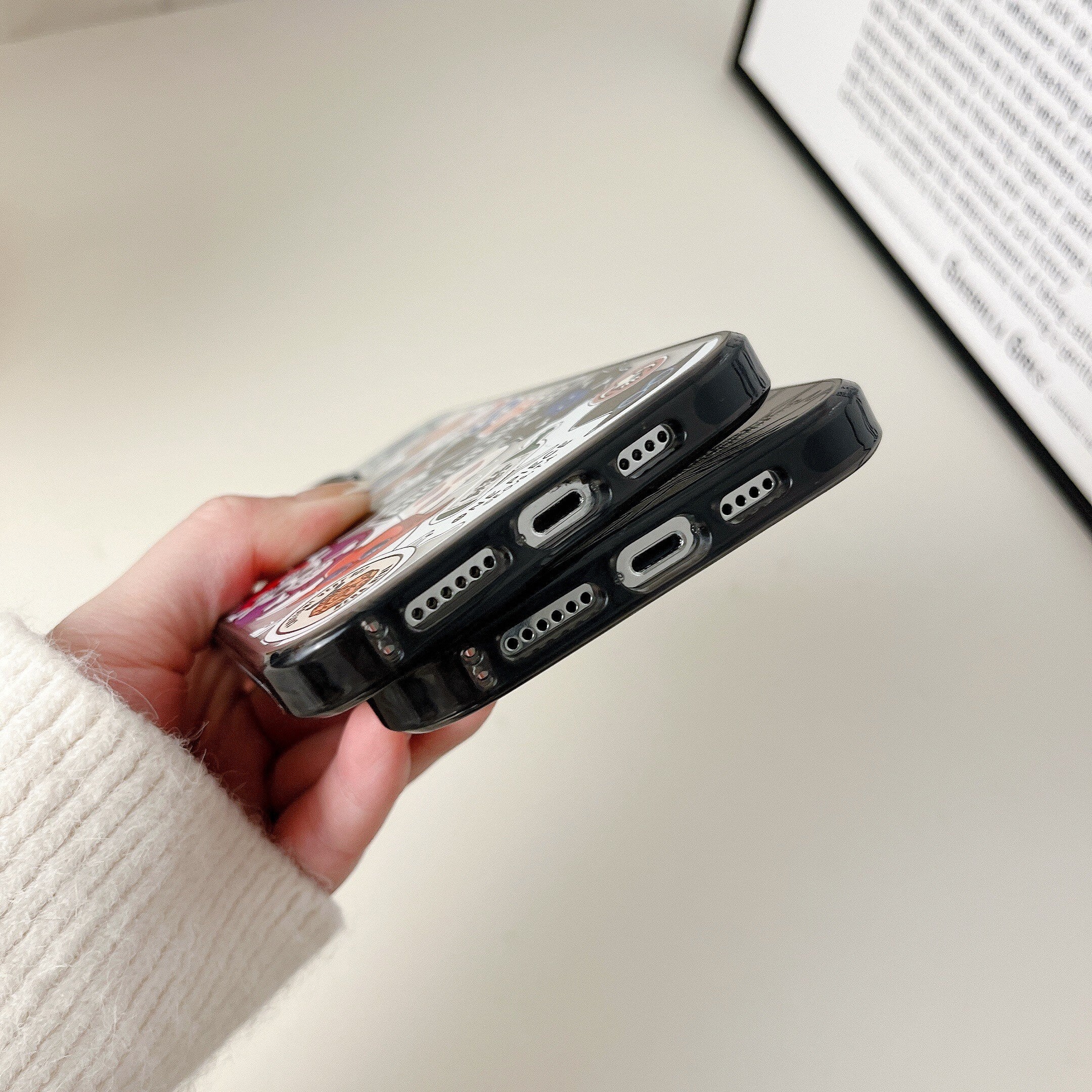 Capinha One Piece Stickers (iPhone)