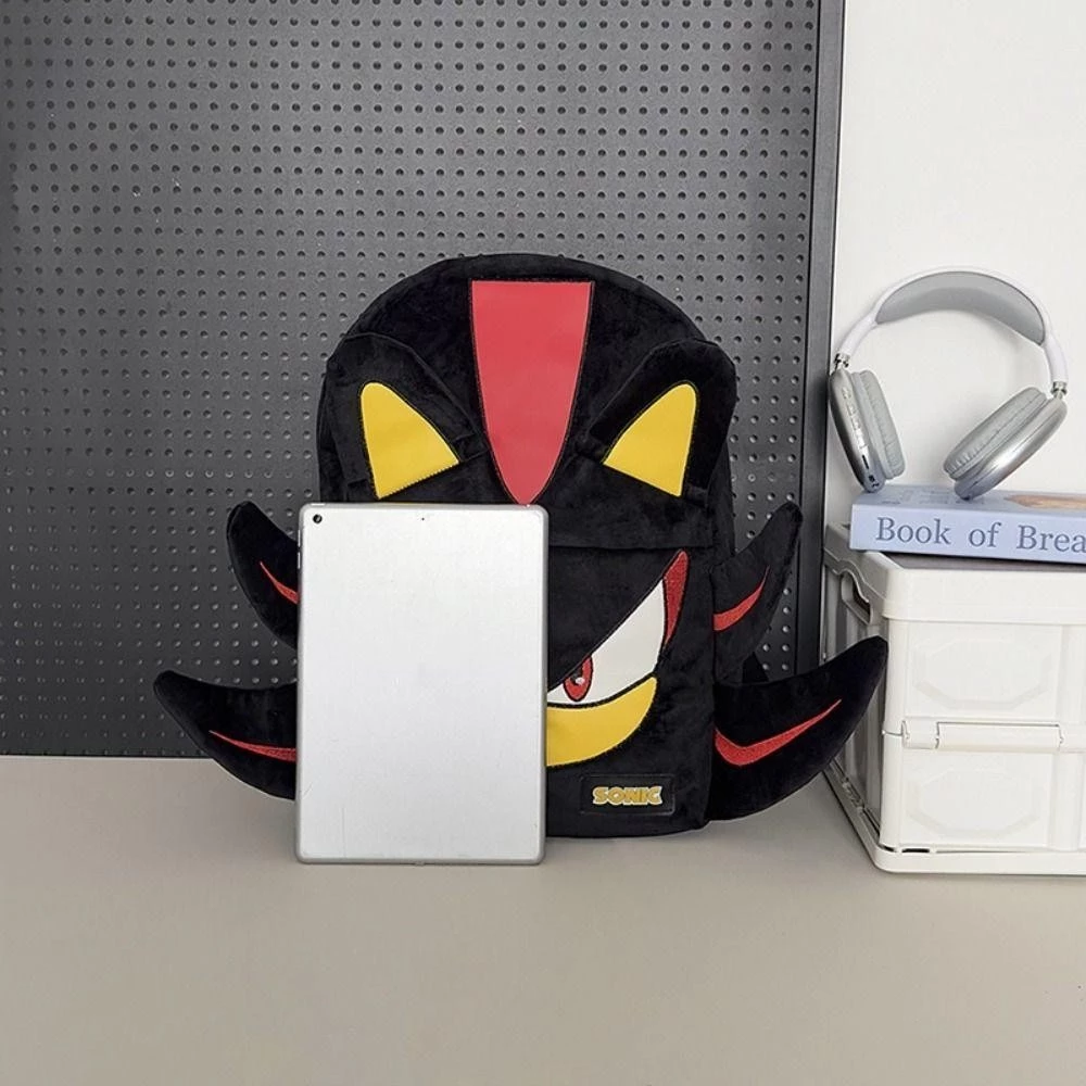 Mochila Pelúcia Shadow the Hedgehog, Sonic Universe