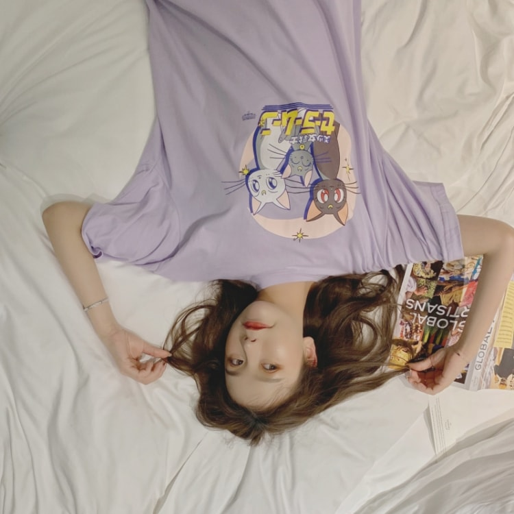 Camiseta Oversized Sailor Cats